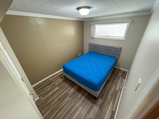 318 Claremont Ave unit 1, West Babylon, NY 11704 - photo 5