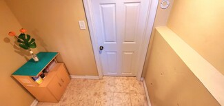 8986 Vanderveer St Unit Ground floor, Queens Village, NY 11427