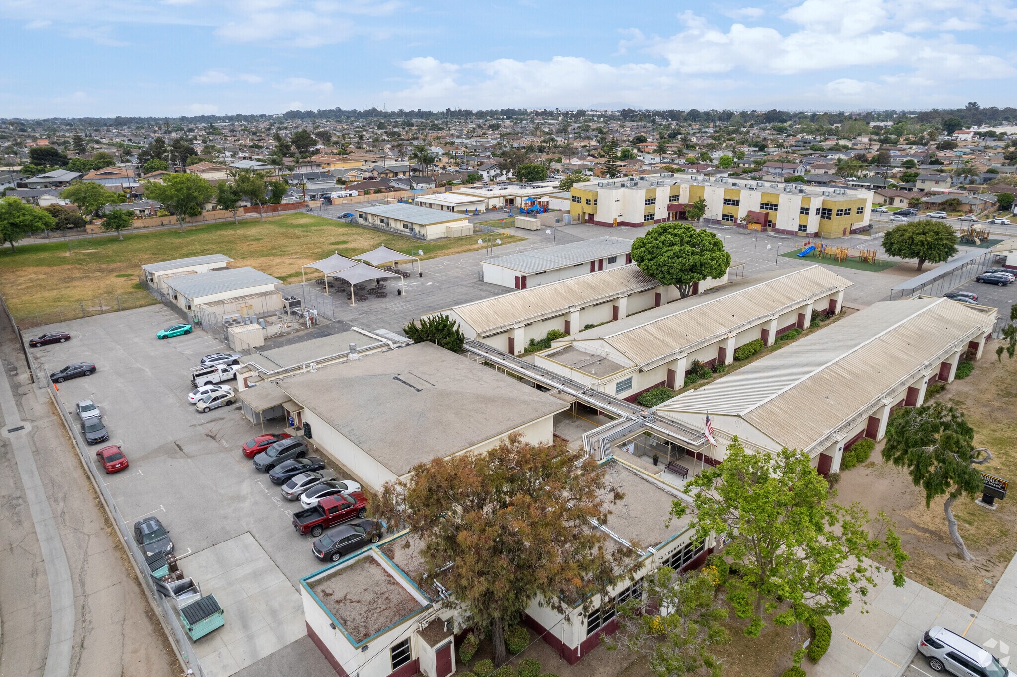 Kamala Elementary School serves students in the Kamala Park neighborhood.