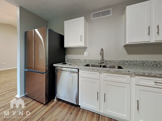 2831 Sandpiper St, Humble, TX 77396 - photo 2