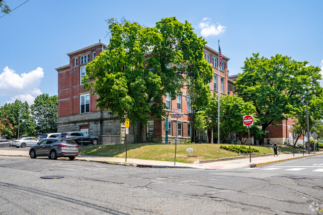 Forest Street Elementary School is a public school located in ORANGE, NJ.