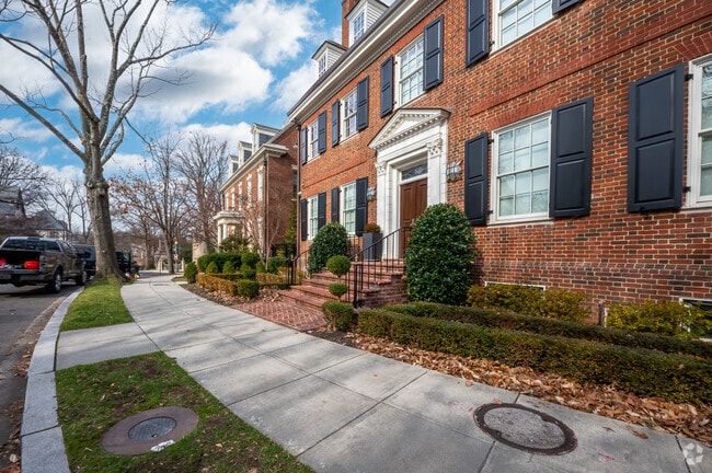 Large brick colonials and yards full of ornamentals are common in Sheridan-Kalorama.