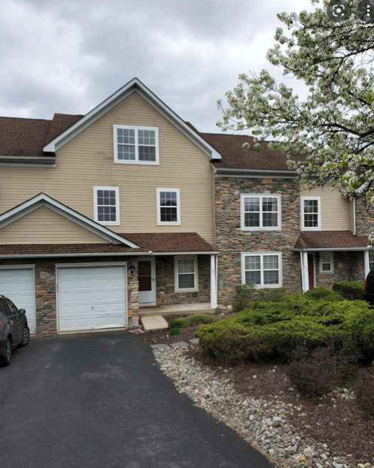 54 Lower Ridge View Cir Unit C, East Stroudsburg, PA 18302