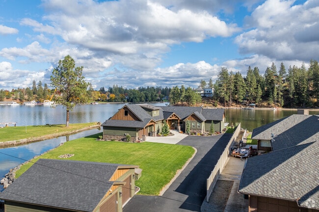 Many homes in South Shore are situated on the river.