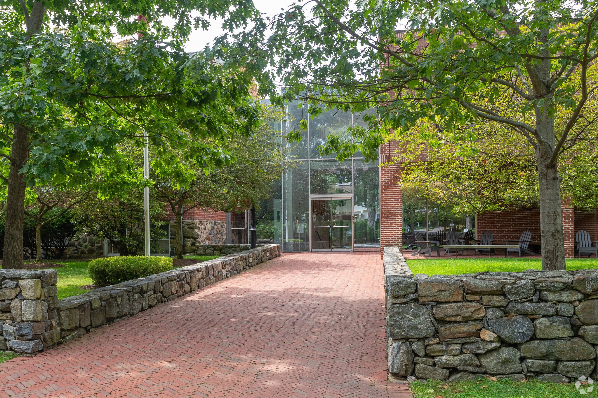 For Sale 545 Indian Field Rd Greenwich CT 06830 Homes pool-hot-tub-school-bus-downtown-5-min-drive-austin-aktualisierte