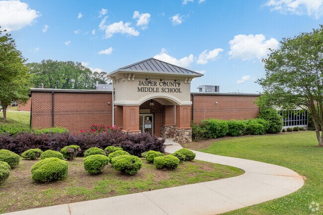 Jasper County Middle School is one of the top schools in the area.