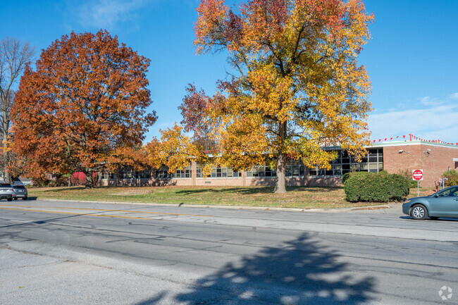 001 Sidener Academy