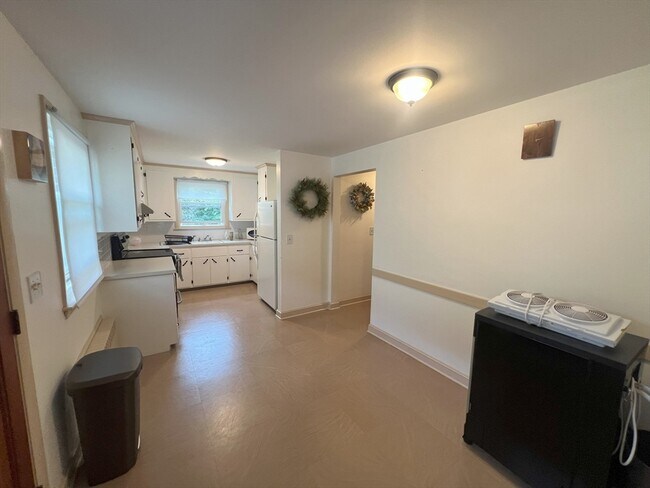 19 Cresthill Rd unit 1, Brighton, MA 02135 - photo 6