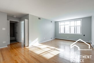 1525 W Morse Ave, Chicago, IL 60626