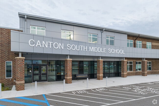 Canton South Middle School is a public school located at 4404 Cleveland Ave in Canton, OH.