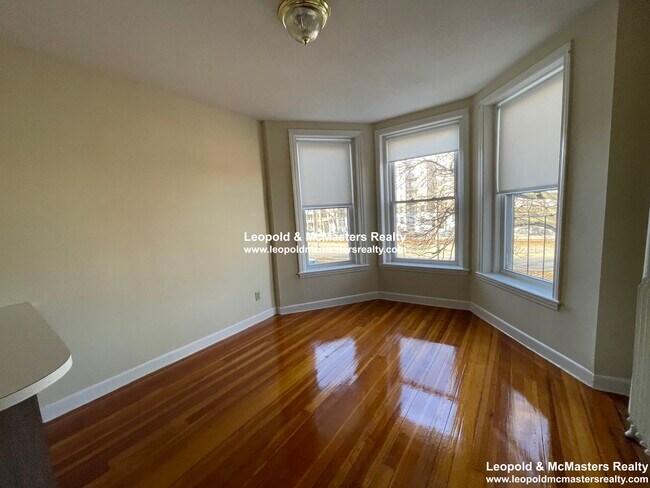 1337 Commonwealth Ave unit 3, Boston, MA 02134 - photo 6