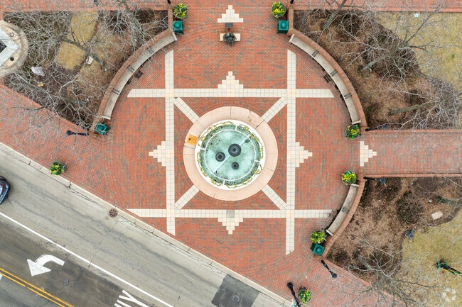 Zabrocki Plaza regularly hosts local artists in the summer for Tinley Park residents.