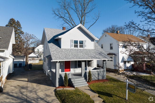 Renovated two-story cottages can be found in the neighborhood of Ottawa.