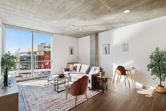 222 E Jefferson St unit ID1369270P, Phoenix, AZ 85004 - photo 4