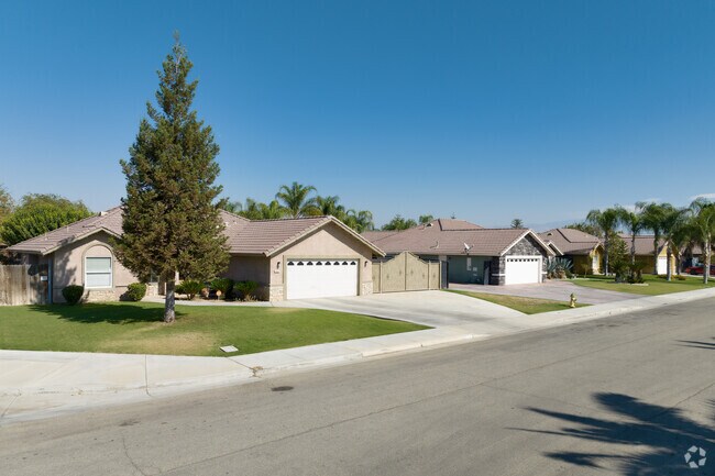 Oakridge has a wide variety of homes from modern to classic and everything in between.