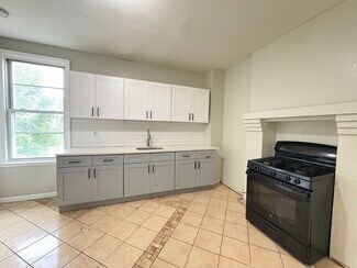 118 Ridgewood Ave Unit 2, Newark, NJ 07108