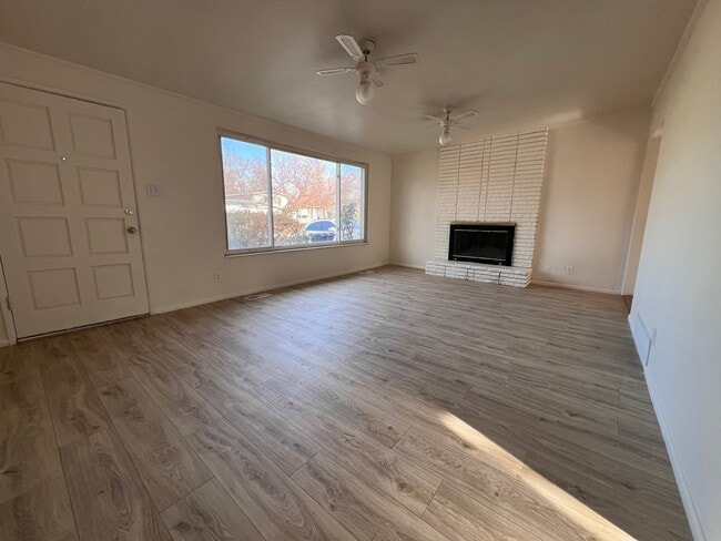 1344 E 8125 S, Sandy, UT 84093 - photo 4