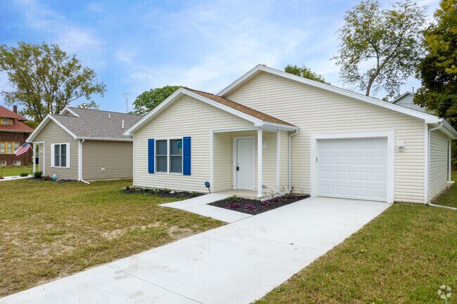 Newer minimalist homes are being built in ONYX.