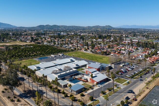 Hawthorne Elementary School is a highly rated school in the area.