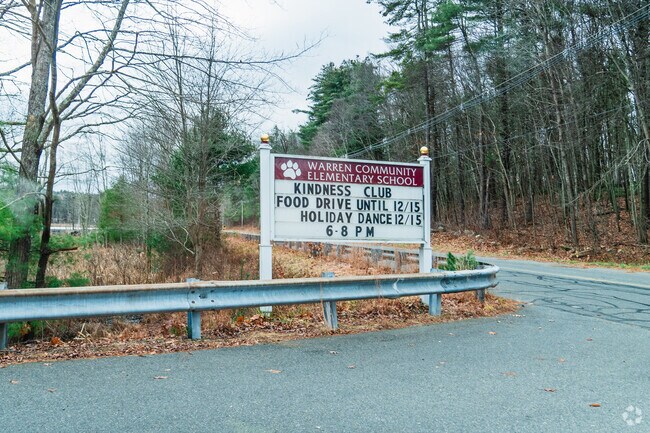Warren Community Elementary School is a great public school for children K-5.