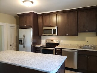 12 Booker St Unit C, Lisbon, ME 04252