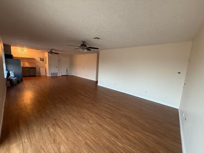 16200 Round Mountain Rd, Leander, TX 78641 - photo 5