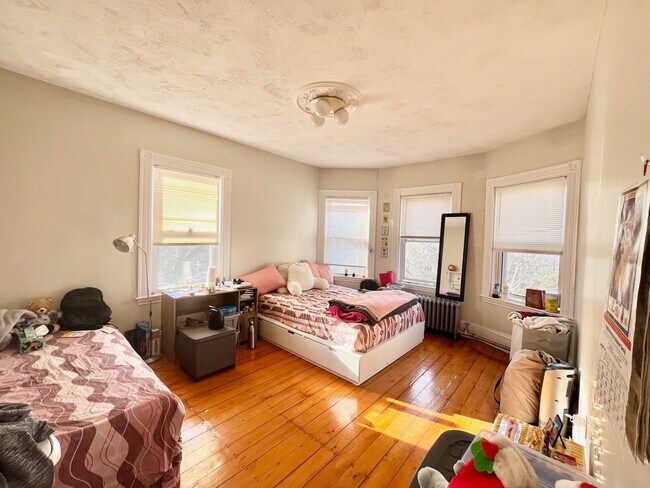 84 Day St unit 3, Jamaica Plain, MA 02130 - photo 4