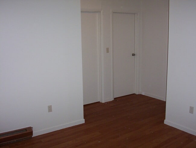 56 Cochecton Rd unit Apartment 07, Cochecton, NY 12726 - photo 5