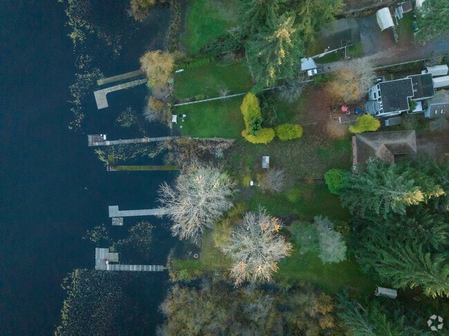 One major draw here is the namesake Lake Stickney, a 25-acre area with a bordering wetland.