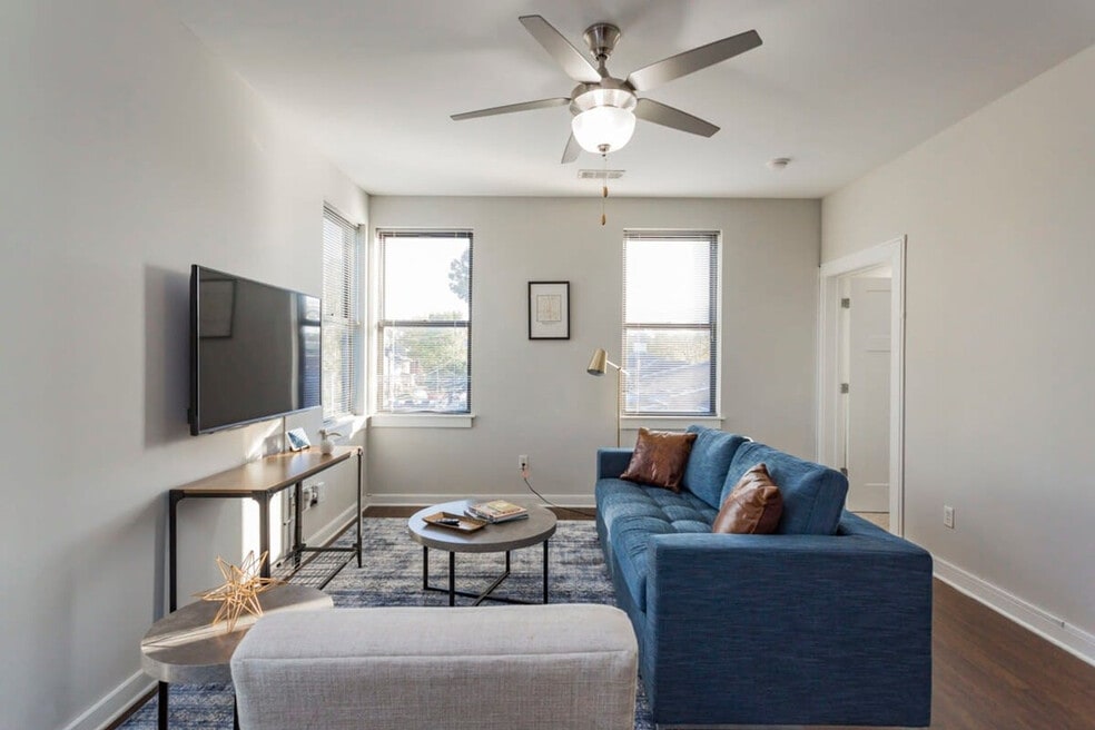 1016 18th Ave S unit ID1014418P, Nashville, TN 37212 - photo 1