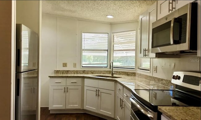 835 Oberry Hoover Rd, Orlando, FL 32825 - photo 2