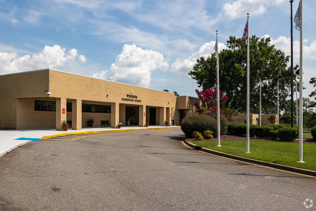 Windsor Elementary School is a public school in Columbia.