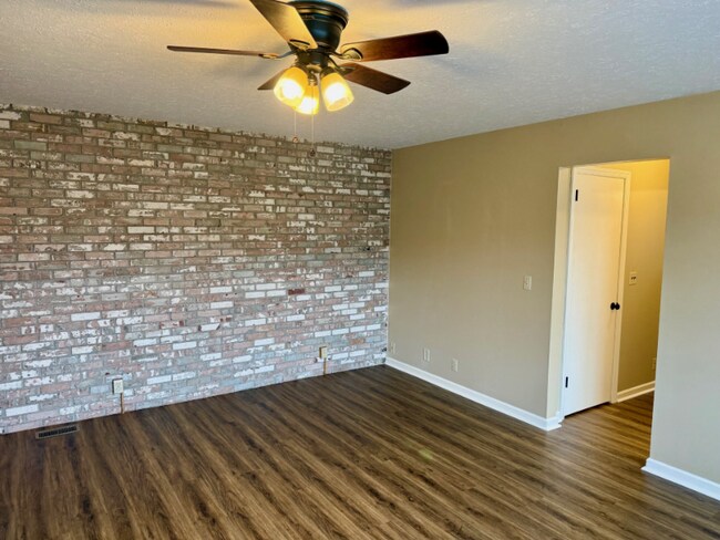 515 Monroe Ave unit 3, Huntington, WV 25704 - photo 7