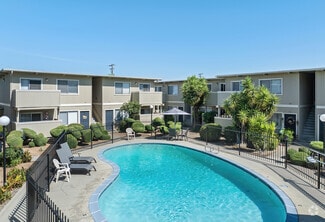 1749 N Olive Ave, Turlock, CA 95382