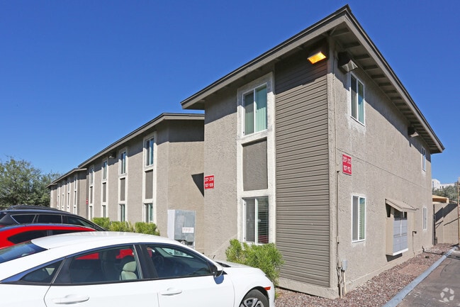 Brix, Tempe, AZ 85281 - photo 5