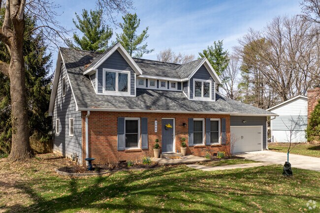 Cape Cod homes within Winslow Farm often have attached garages.