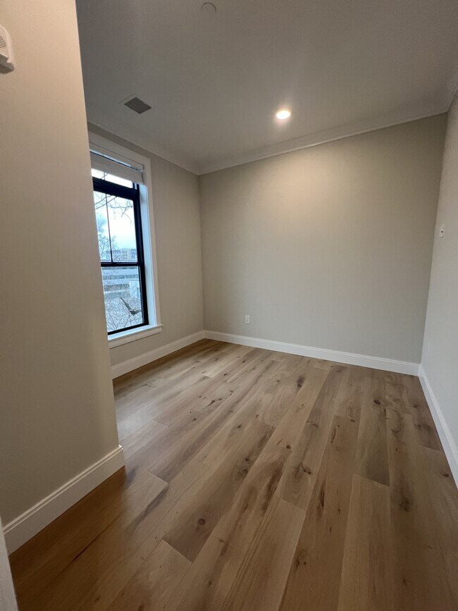 5 Adamson St unit 3, Boston, MA 02134 - photo 6