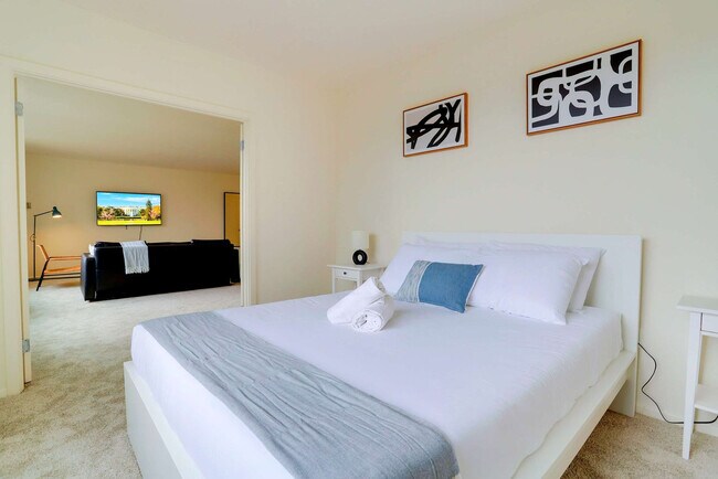 1600 S Eads St unit FL10-ID1022416P, Arlington, VA 22202 - photo 6