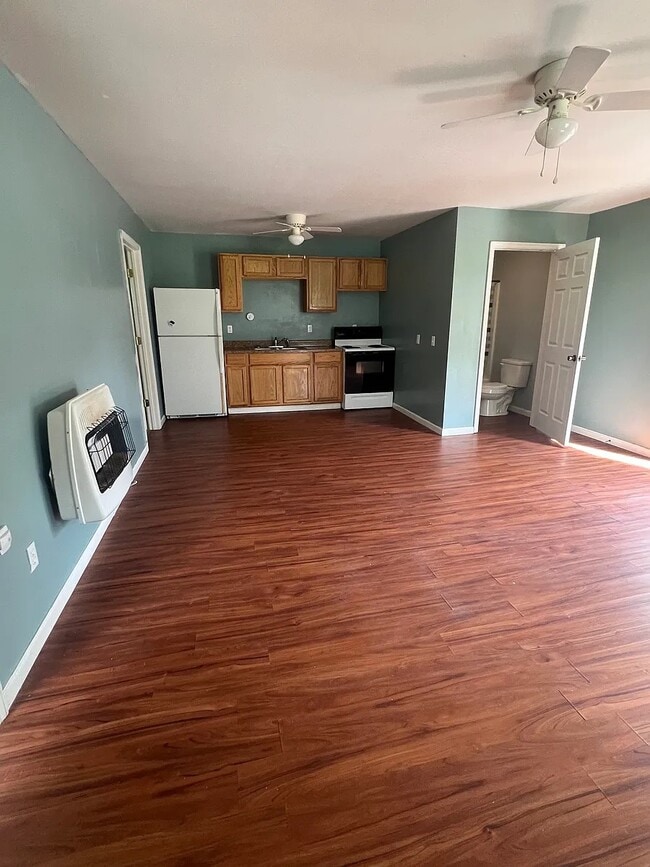 4018 Chloe Rd Unit 8, Pikeville, KY 41501