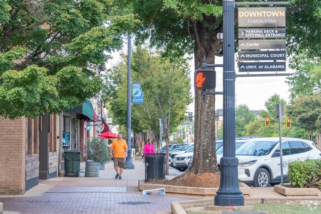 Downtown Tuscaloosa lies minutes west of Greater Alberta.