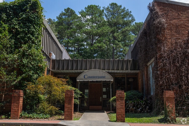 Counterpane School building 2 in South Fayette County.