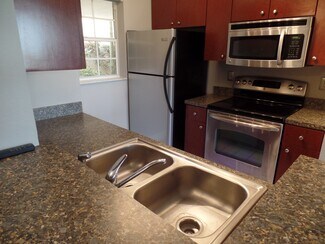 2881 N Oakland Forest Dr Unit 110, Oakland Park, FL 33309