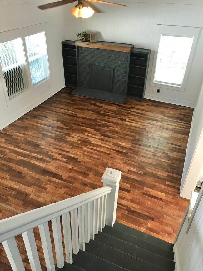 903 Ward St, Hot Springs, AR 71913