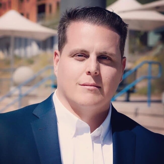 Agent Photo