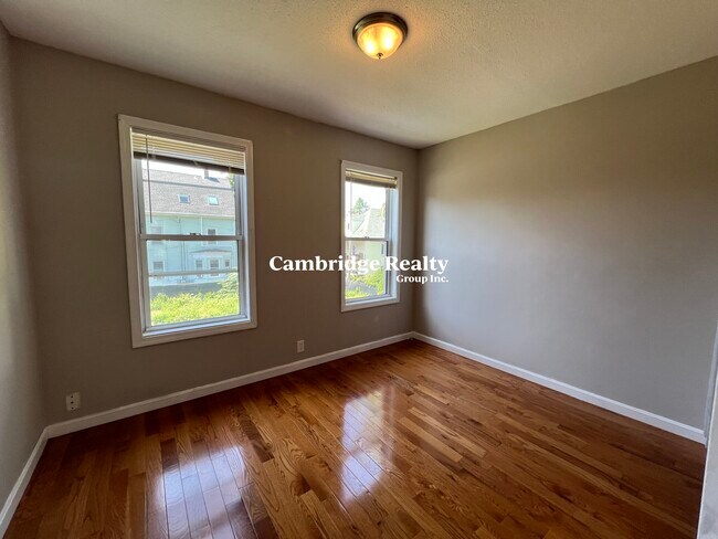 15 Hudson St unit 2, Somerville, MA 02143 - photo 5