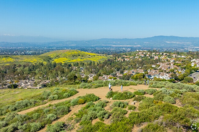 Turtle Rock Trail feature panoramic views of Irvine and other surrounding cities.