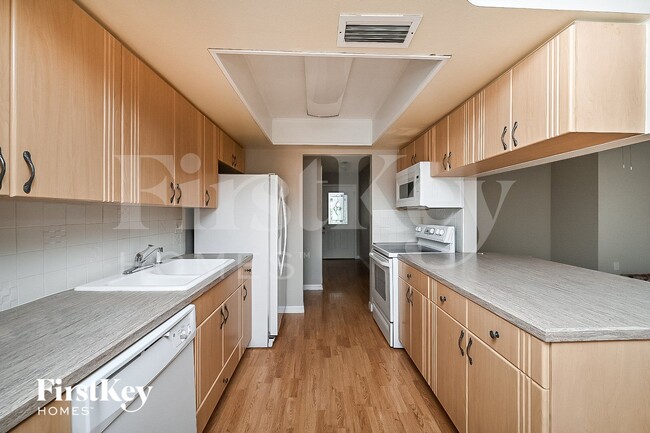 6222 Palmview Ct, Tampa, FL 33625 - photo 6