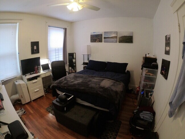 237 Freeman St unit 1, Brookline, MA 02446 - photo 4