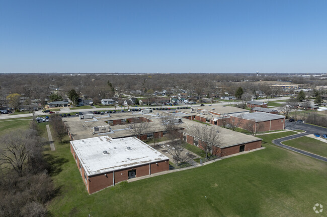 Rickover Jr High School