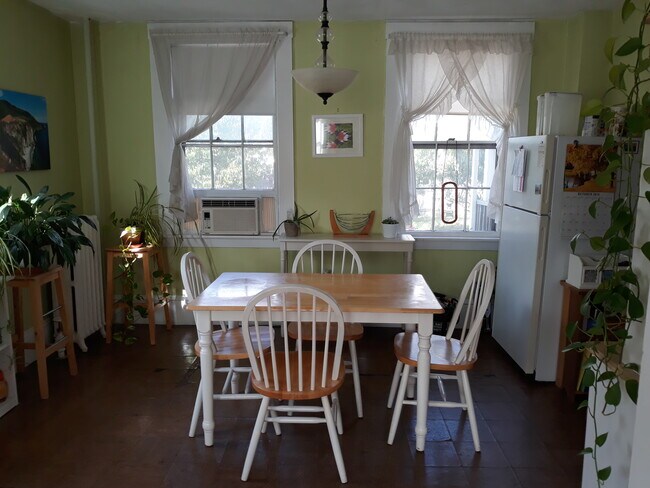 99 Jackson Rd unit 99, Newton, MA 02458 - photo 3